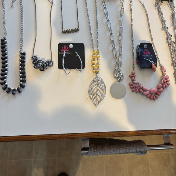 52 pieces! Paparazzi Jewlery Collection - Picture 14 of 16